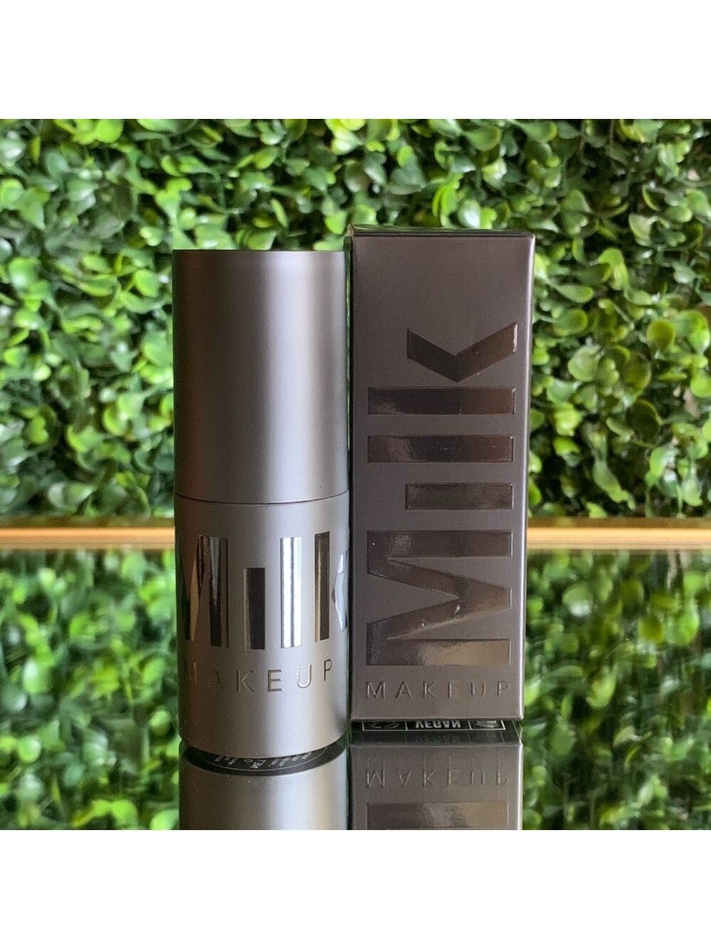 MILK MAKEUP Pore Eclipse Mattifying + Blurring Primer Stick | NEW